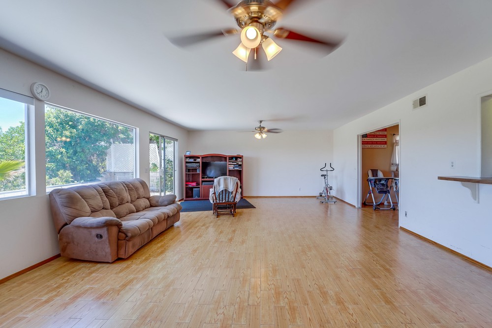 Virtual tour photo 11 of 42 for 5332 Prosperity Ln