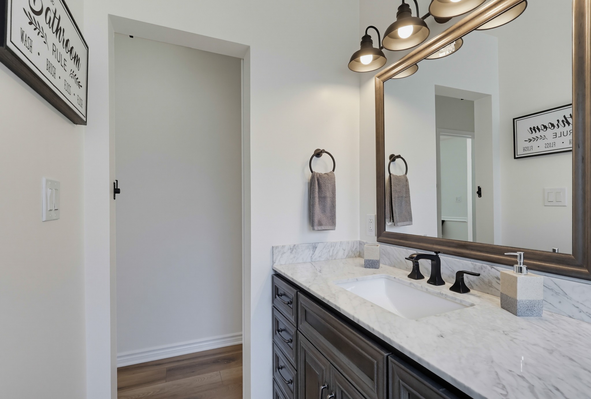 Virtual tour photo 37 of 67 for 5234 Knoxville Ave