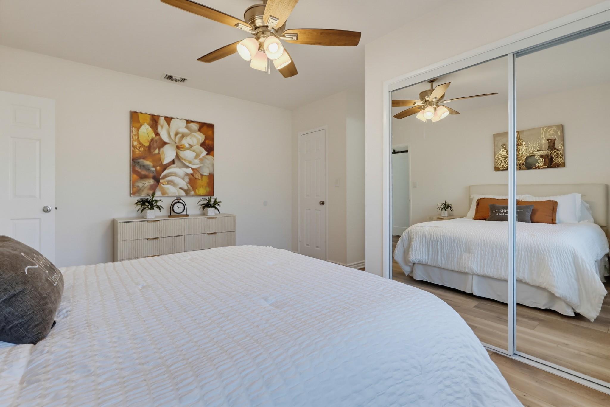 Virtual tour photo 47 of 67 for 5234 Knoxville Ave