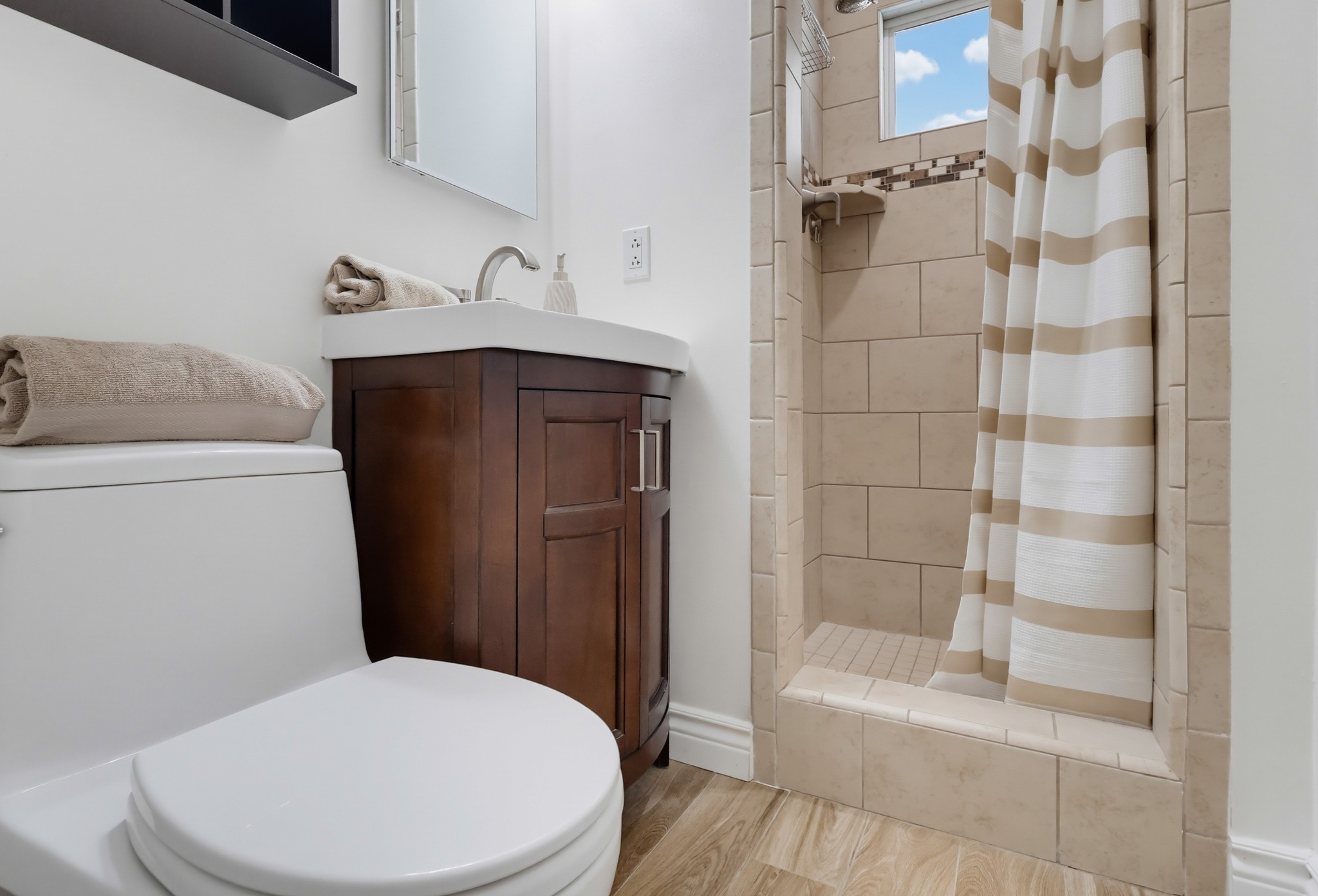 Virtual tour photo 50 of 67 for 5234 Knoxville Ave