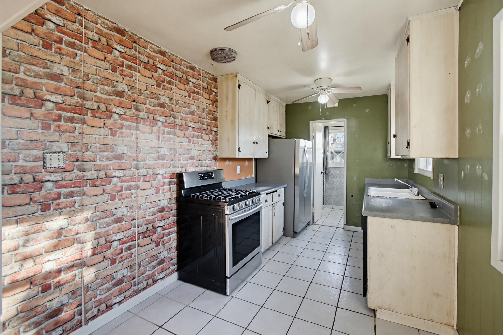 Virtual tour photo 19 of 65 for 5236 Lewison Ave