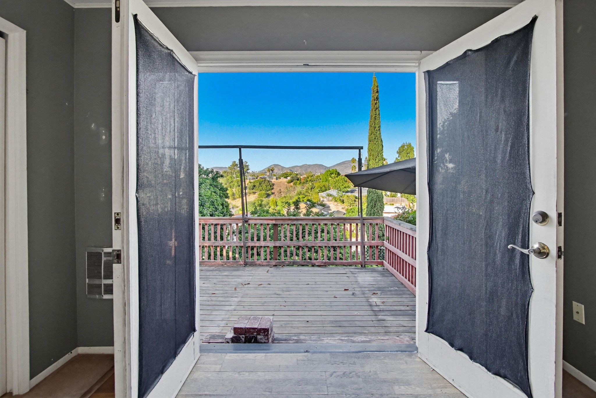 Virtual tour photo 34 of 65 for 5236 Lewison Ave