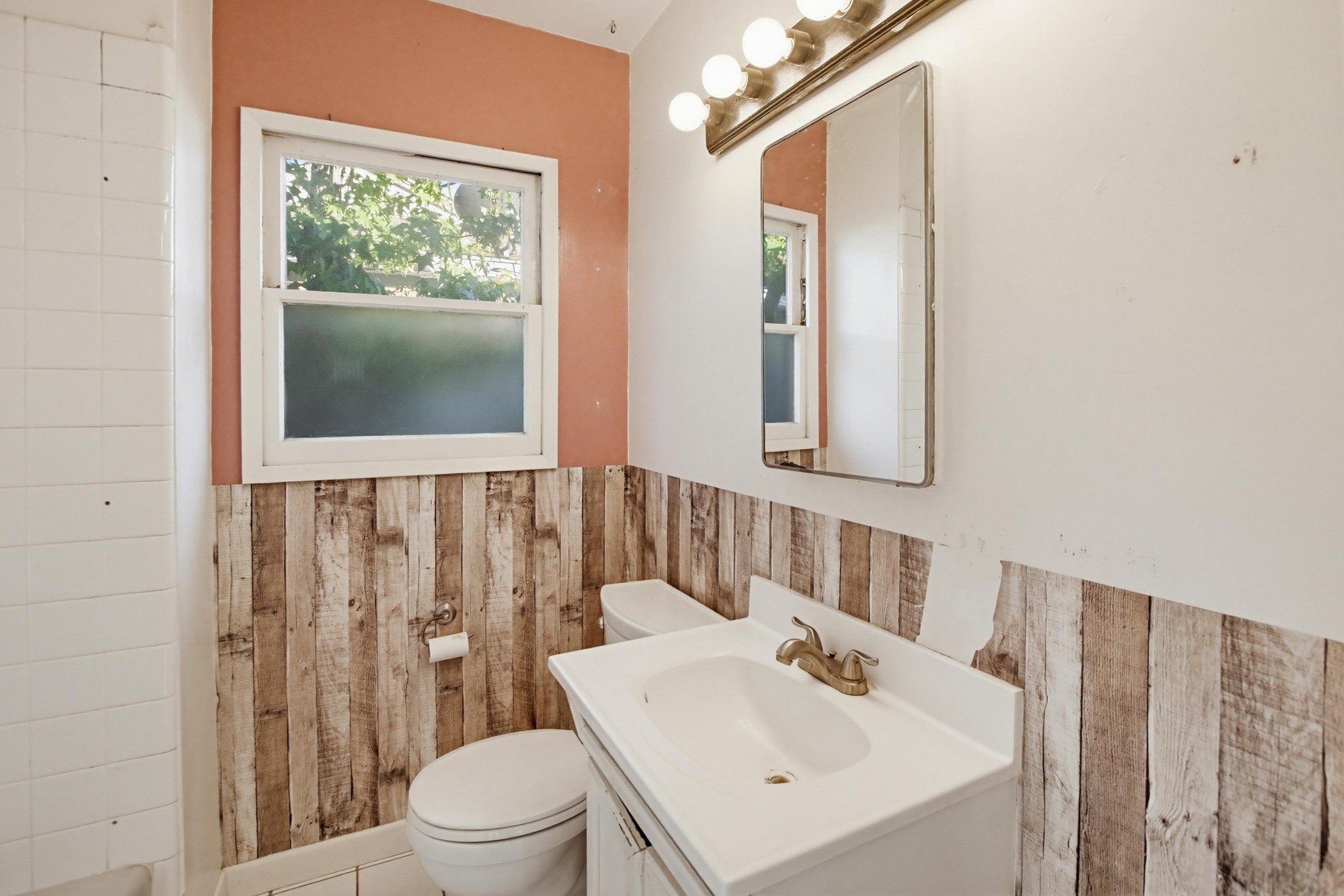 Virtual tour photo 40 of 65 for 5236 Lewison Ave