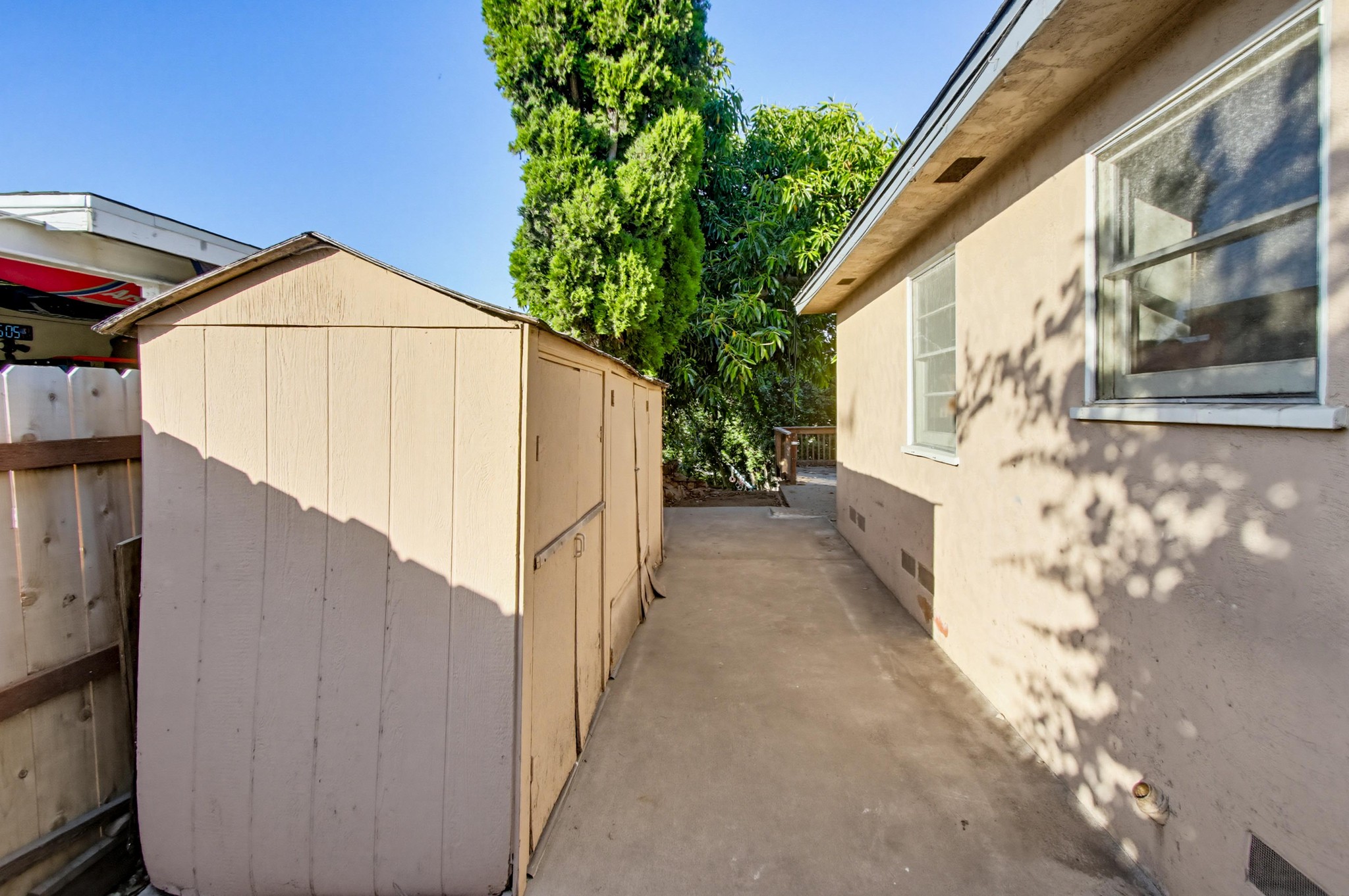 Virtual tour photo 64 of 65 for 5236 Lewison Ave
