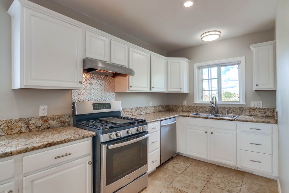 Virtual tour photo 22 of 53 for 5238 Cervantes Ave