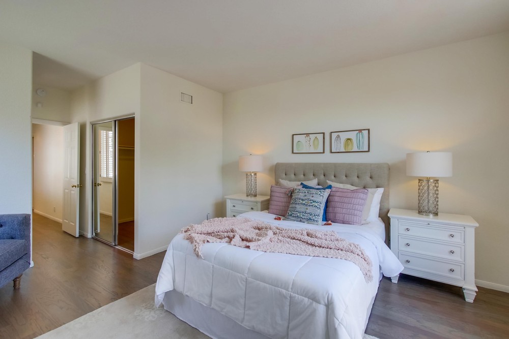 Virtual tour photo 21 of 45 for 5238 Renaissance Ave