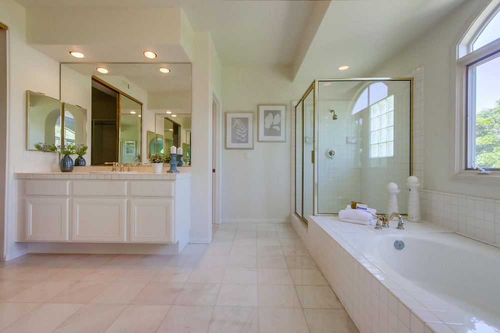 Virtual tour photo 33 of 45 for 5238 Renaissance Ave