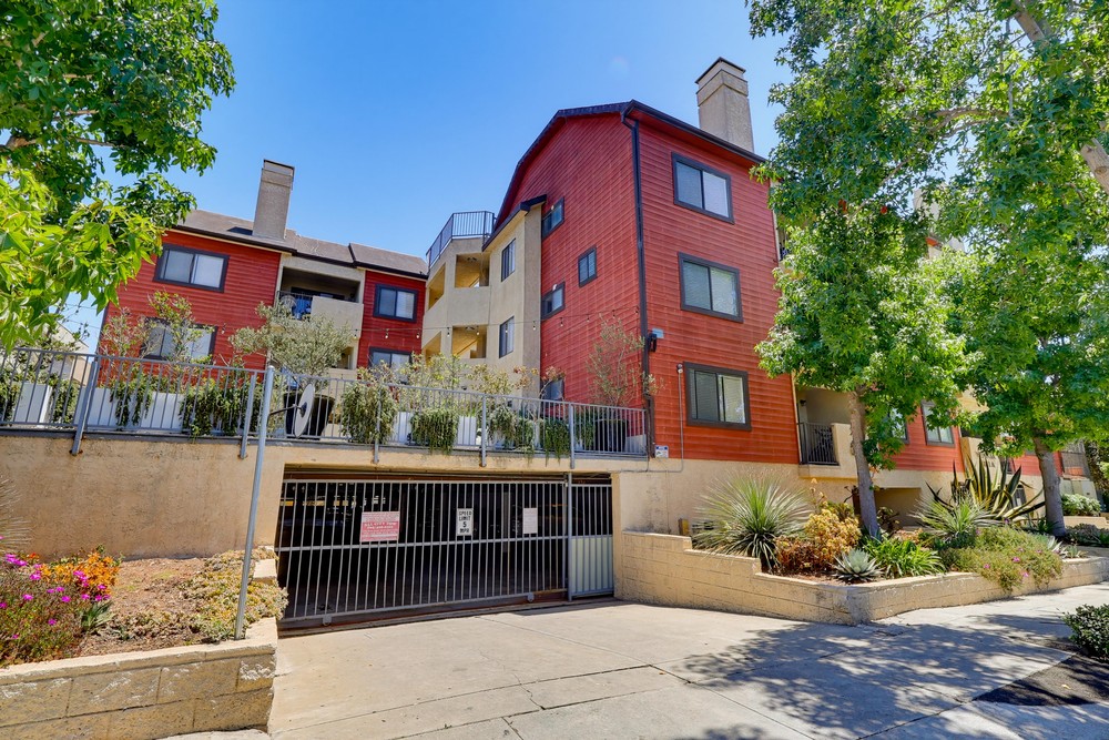 Virtual tour photo 4 of 57 for 524 Venice Way