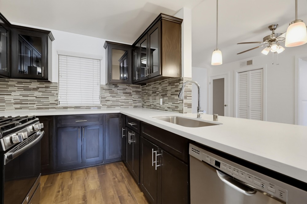 Virtual tour photo 23 of 57 for 524 Venice Way