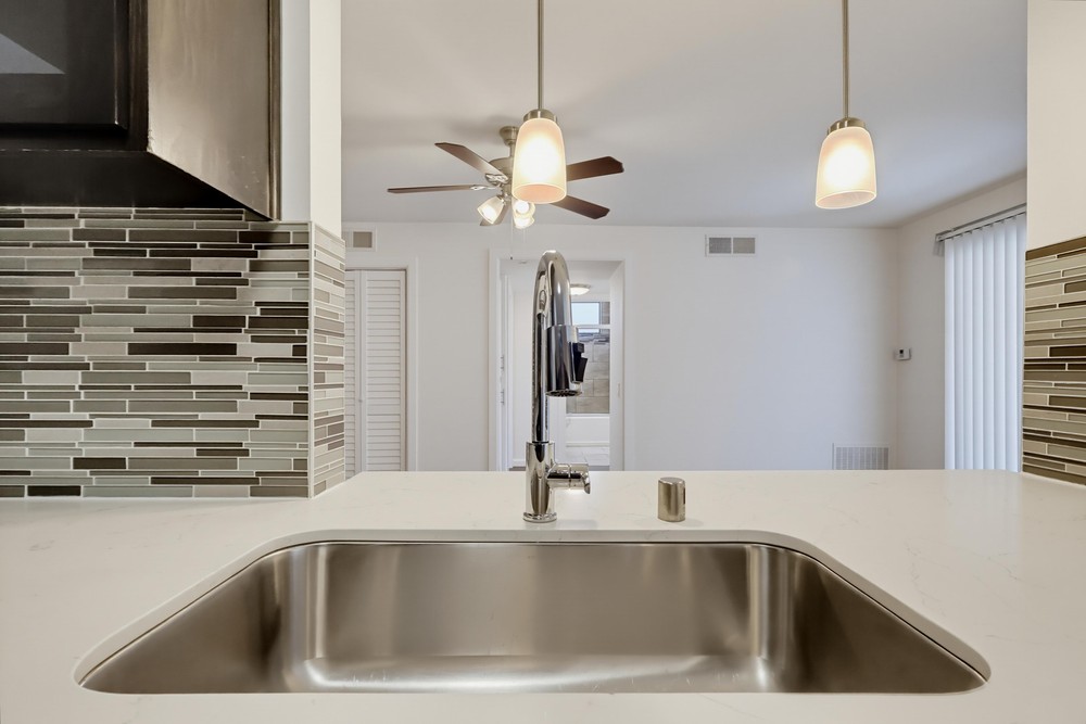 Virtual tour photo 24 of 57 for 524 Venice Way