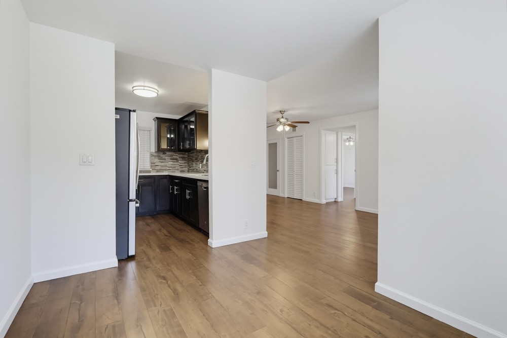 Virtual tour photo 28 of 57 for 524 Venice Way