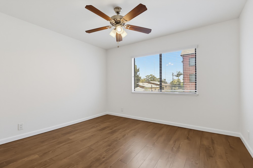 Virtual tour photo 34 of 57 for 524 Venice Way