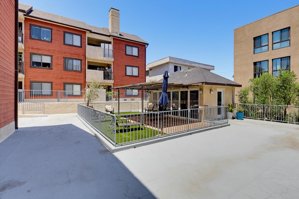 Virtual tour photo 47 of 57 for 524 Venice Way