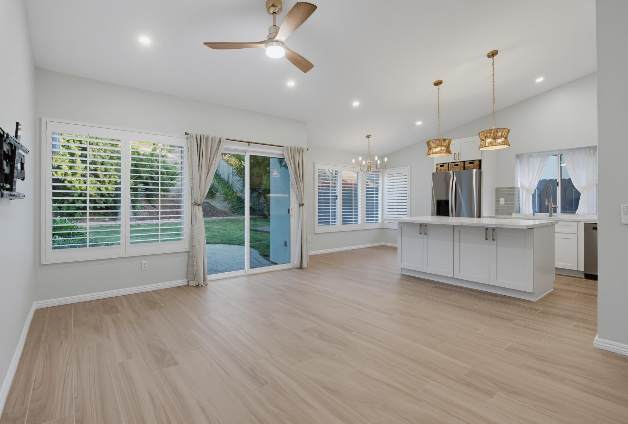 Virtual tour photo 15 of 68 for 5241 Mandarin Dr