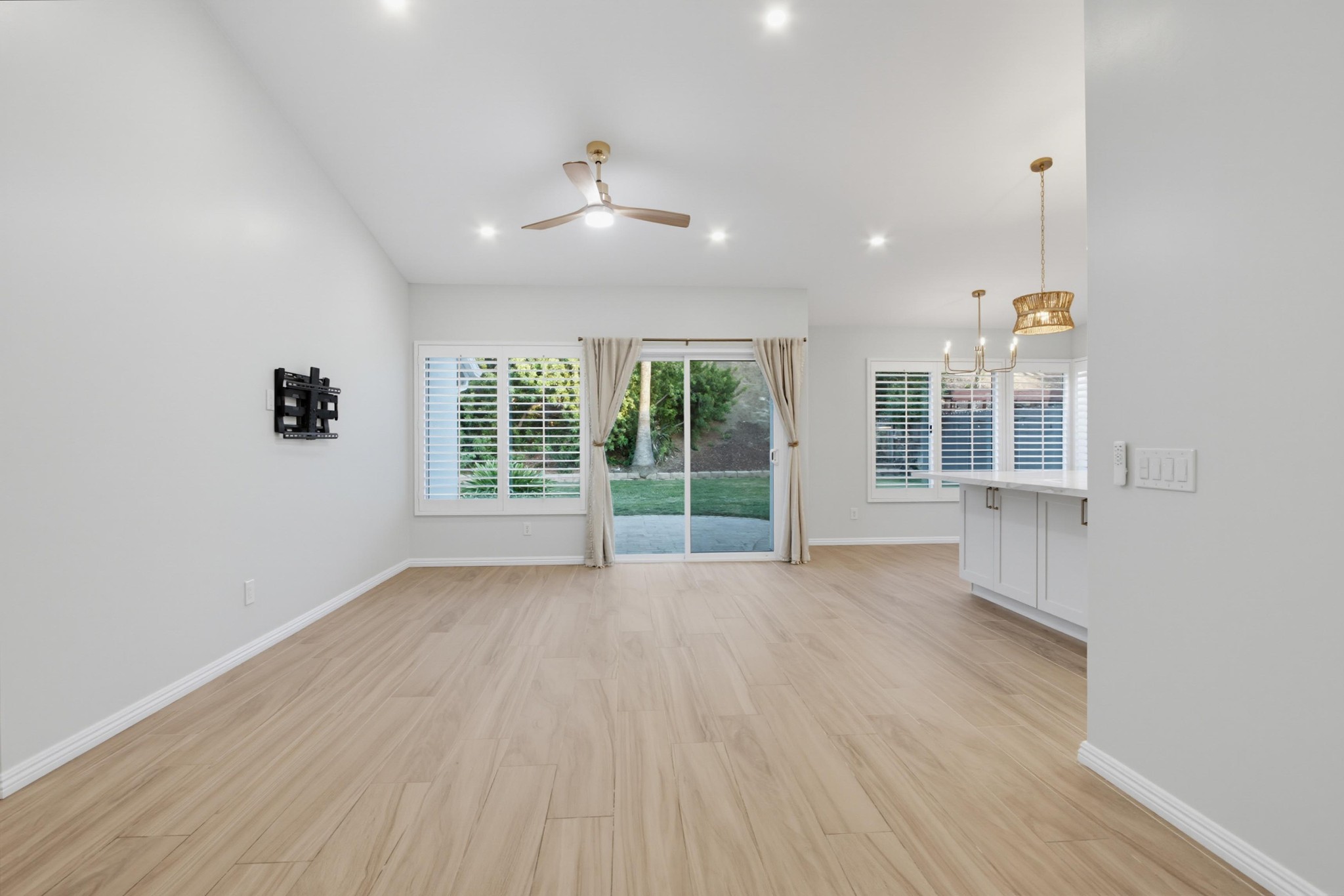 Virtual tour photo 19 of 68 for 5241 Mandarin Dr