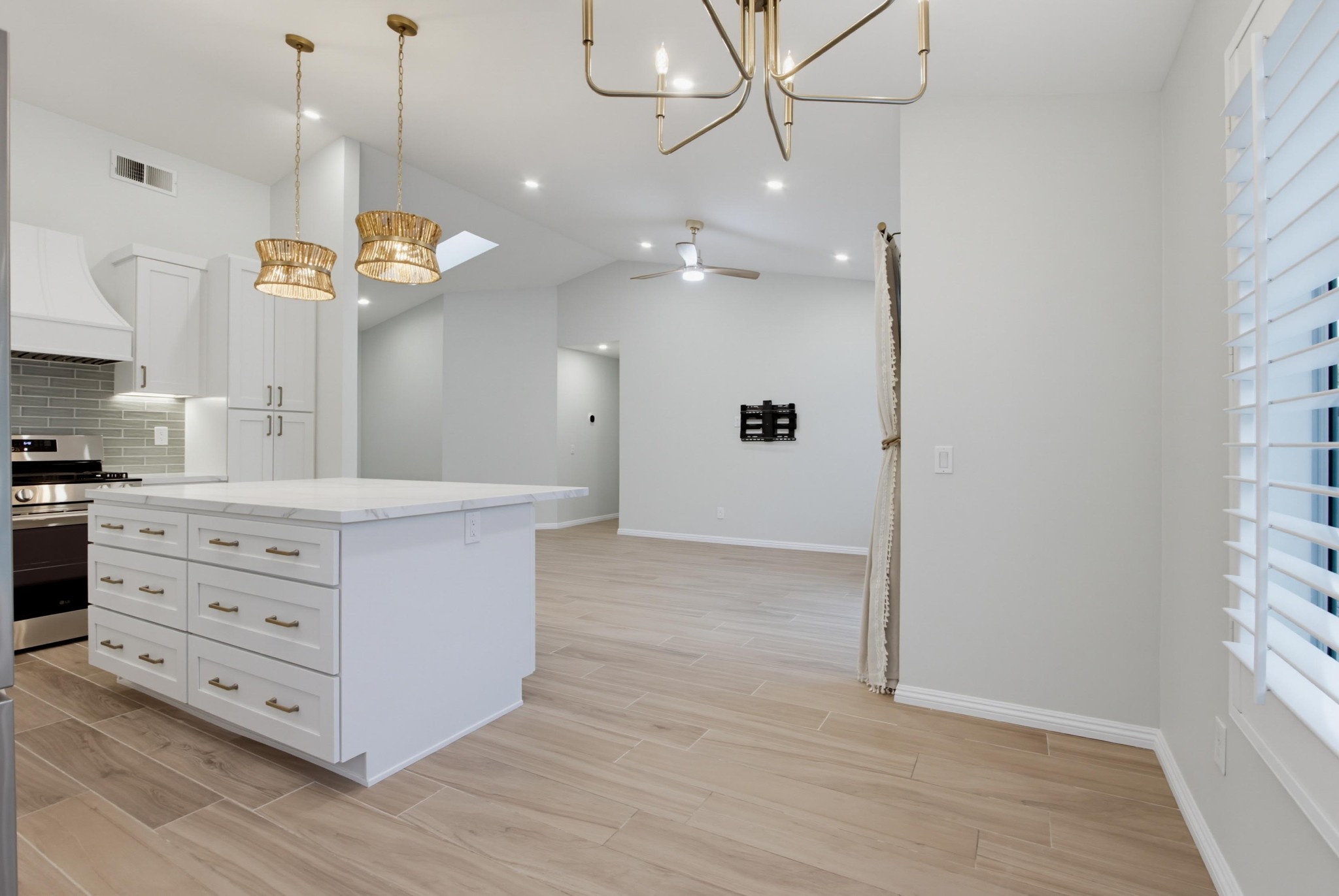 Virtual tour photo 29 of 68 for 5241 Mandarin Dr