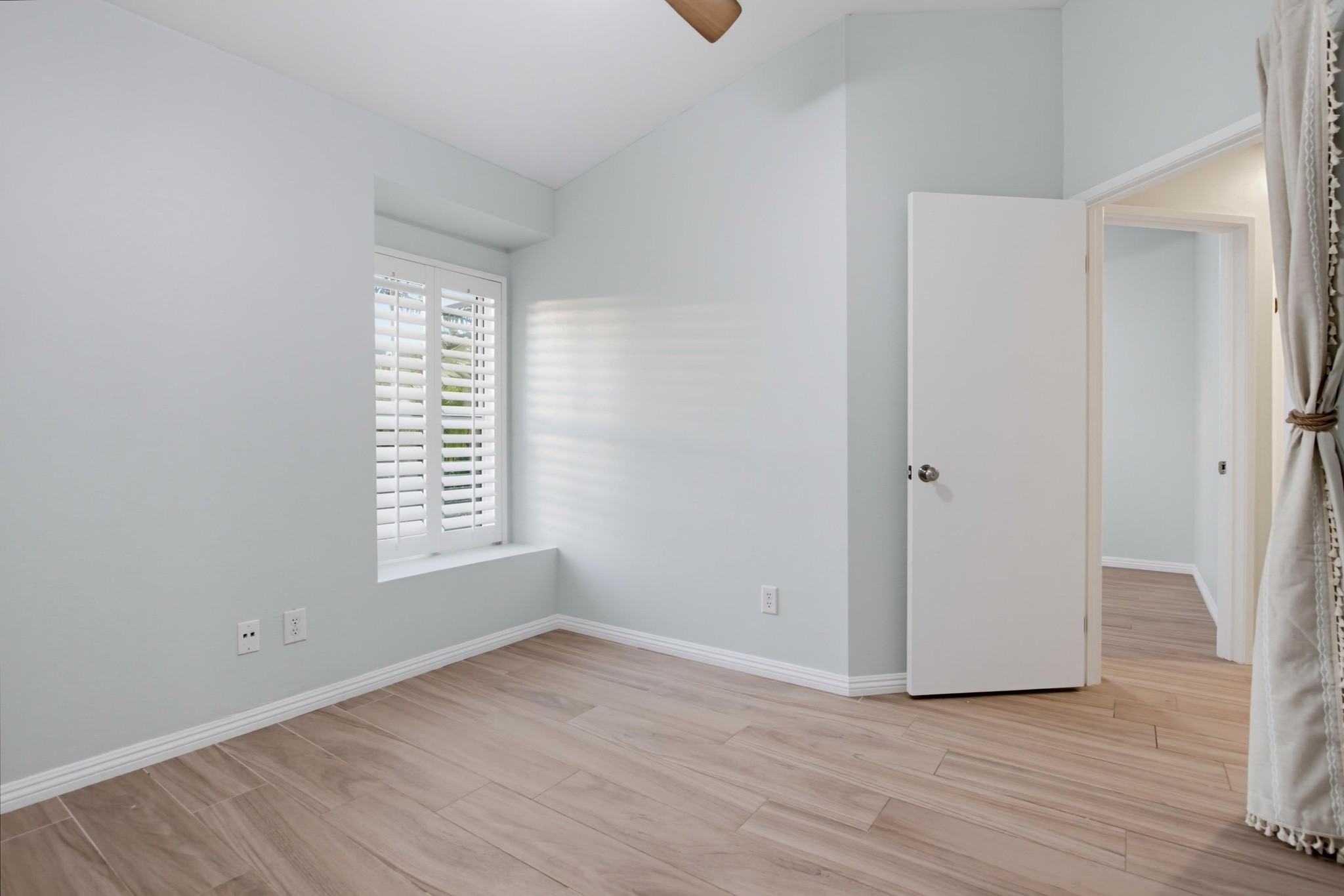 Virtual tour photo 34 of 68 for 5241 Mandarin Dr