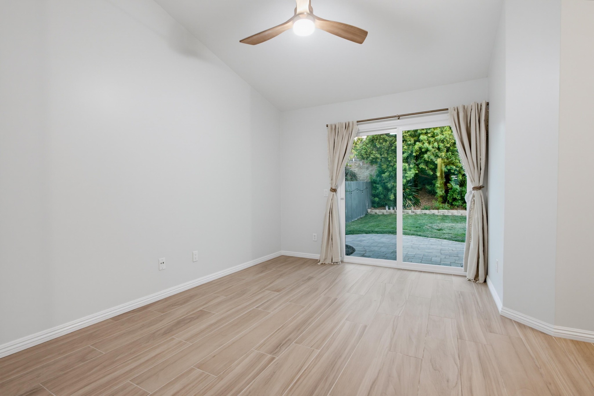 Virtual tour photo 42 of 68 for 5241 Mandarin Dr