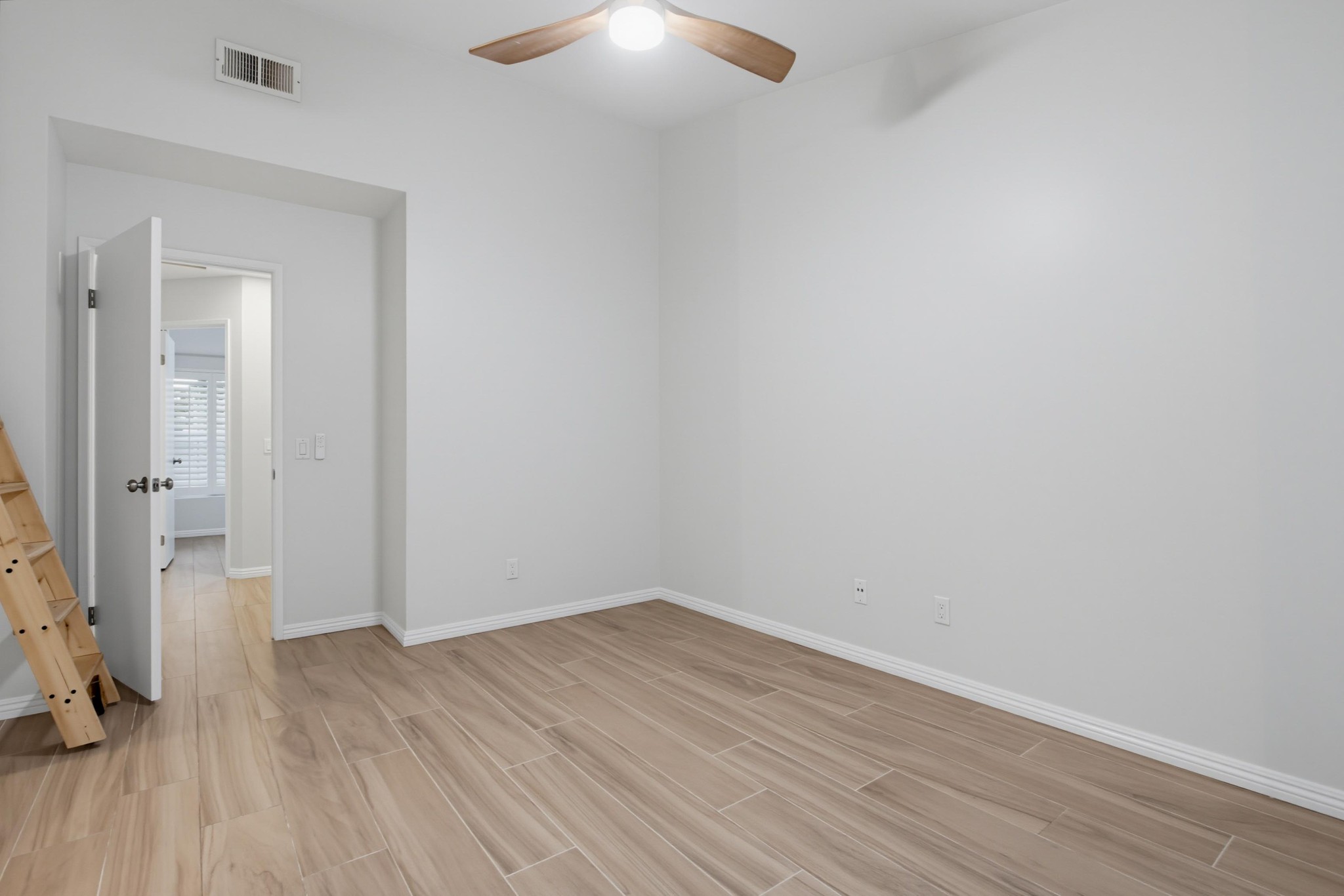 Virtual tour photo 44 of 68 for 5241 Mandarin Dr
