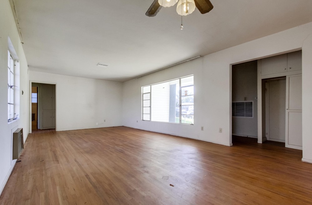 Virtual tour photo 8 of 34 for 5243 E Falls View Dr
