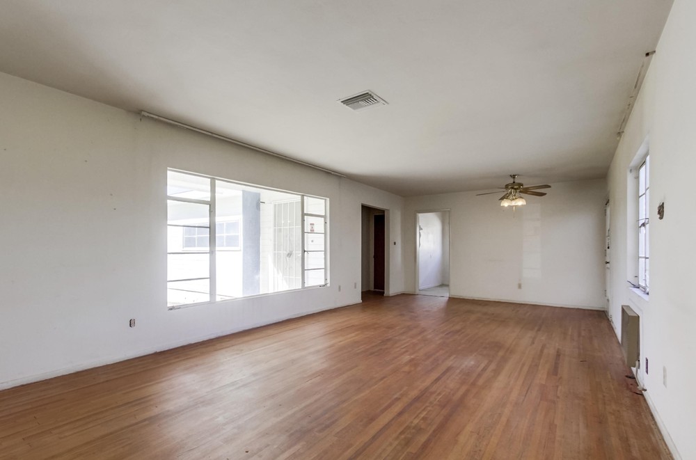 Virtual tour photo 9 of 34 for 5243 E Falls View Dr