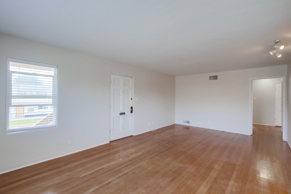 Virtual tour photo 6 of 33 for 5244 La Jolla Mesa Dr