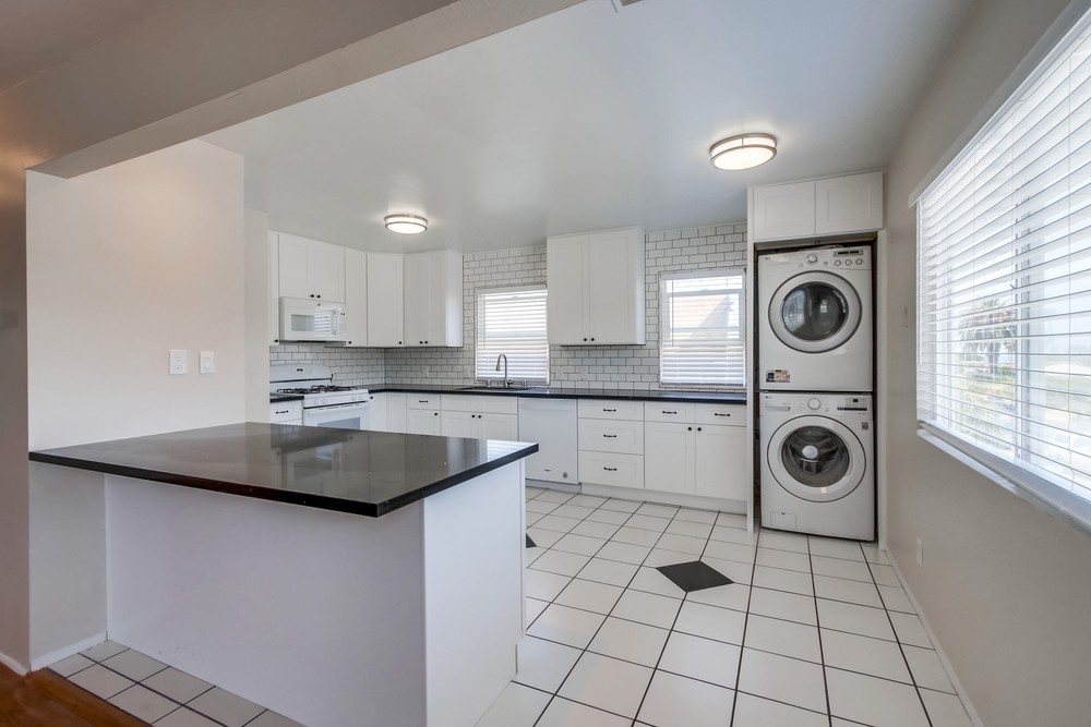 Virtual tour photo 8 of 33 for 5244 La Jolla Mesa Dr