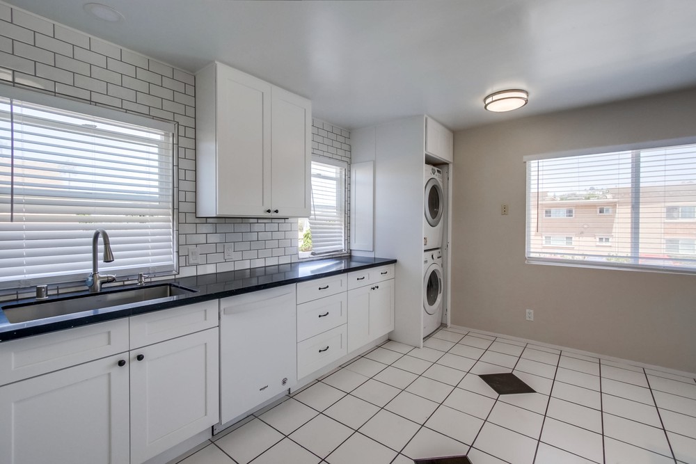Virtual tour photo 15 of 33 for 5244 La Jolla Mesa Dr