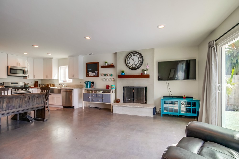 Virtual tour photo 13 of 32 for 5245 Northridge Ave
