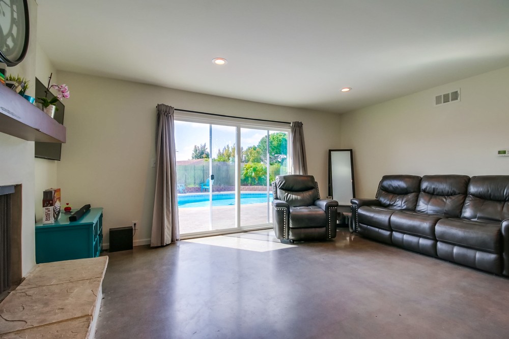 Virtual tour photo 14 of 32 for 5245 Northridge Ave