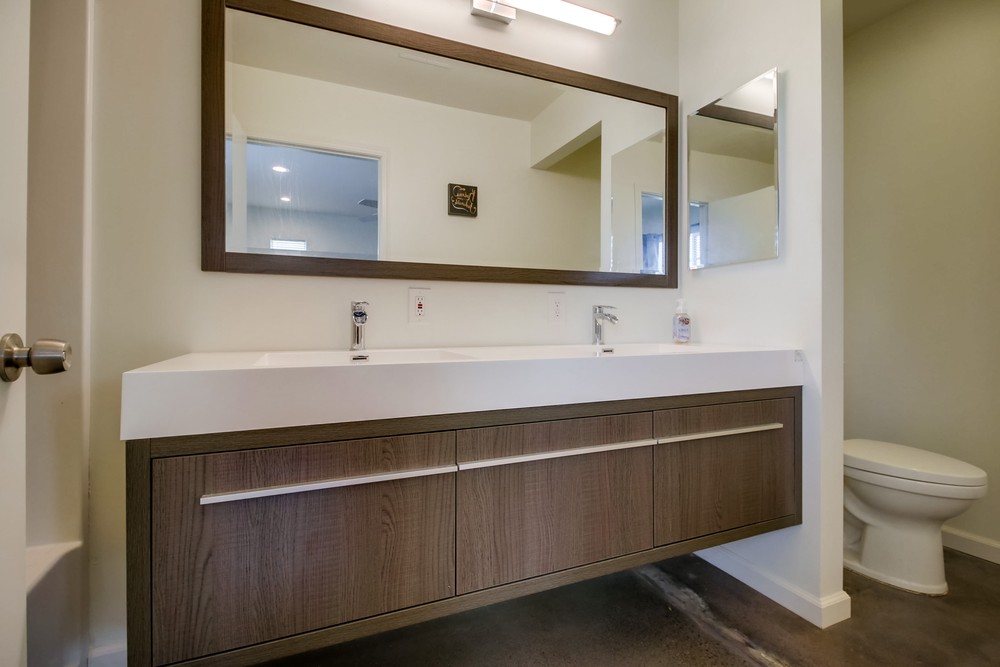 Virtual tour photo 19 of 32 for 5245 Northridge Ave