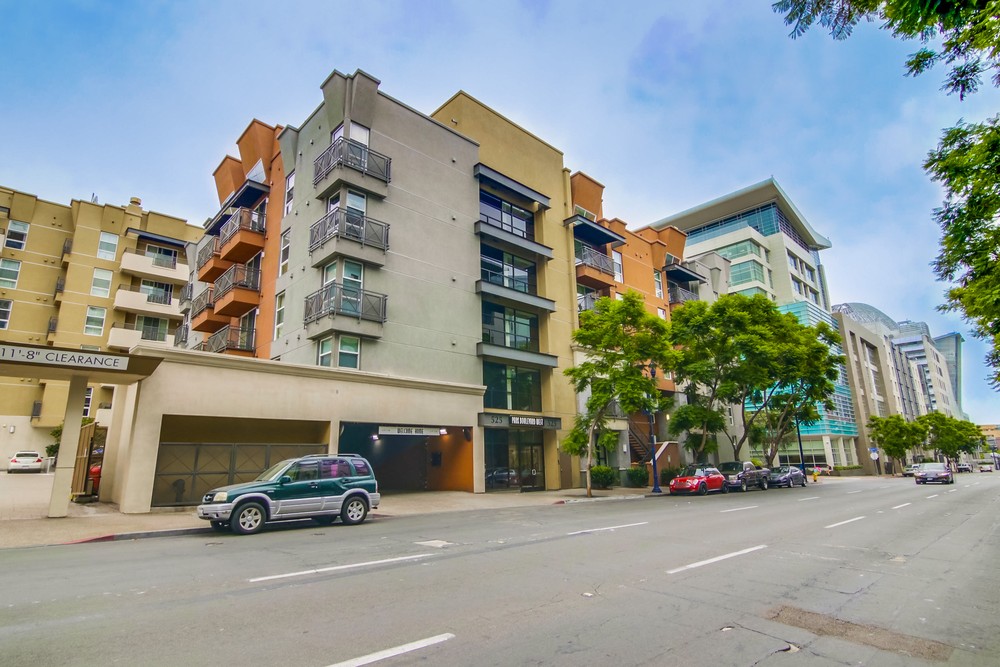 Virtual tour photo 1 of 31 for 525 11th Ave #1108