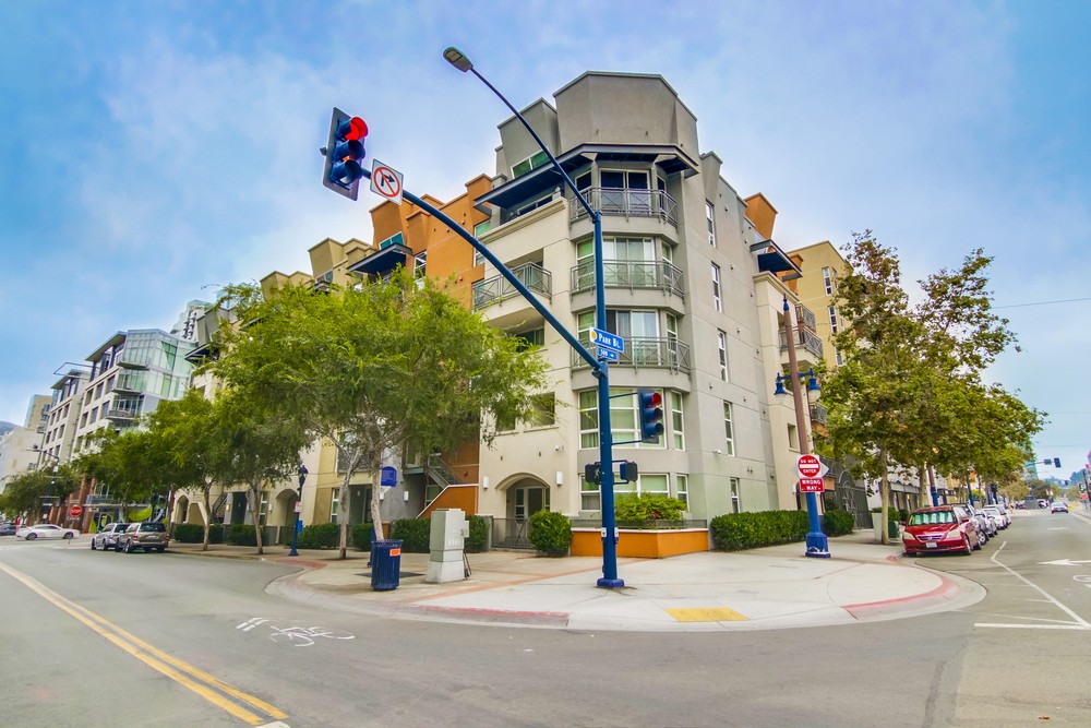 Virtual tour photo 4 of 31 for 525 11th Ave #1108