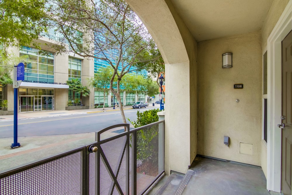 Virtual tour photo 7 of 31 for 525 11th Ave #1108