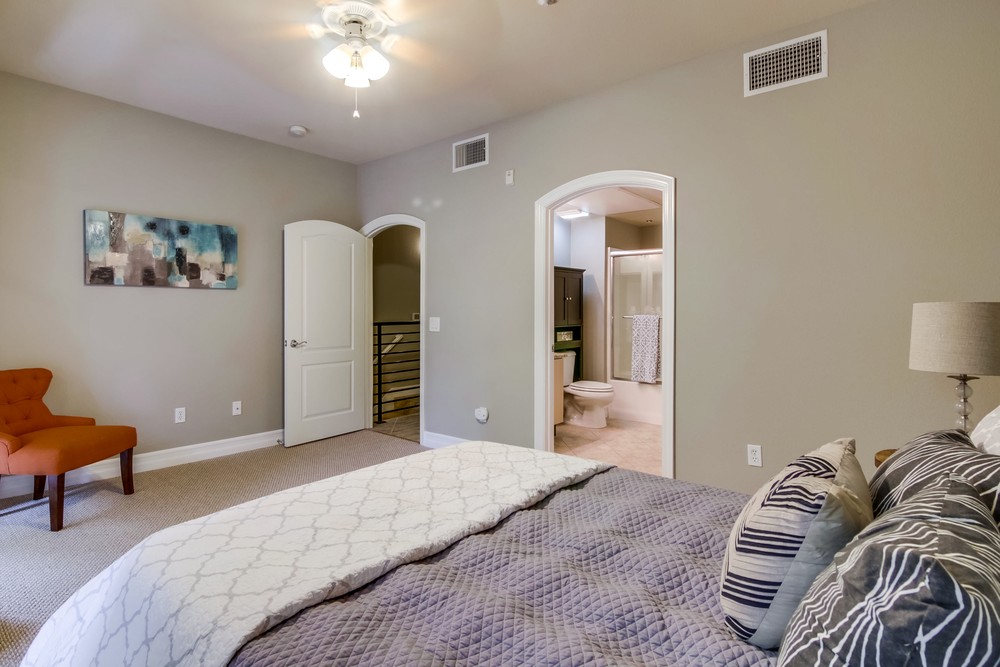 Virtual tour photo 27 of 31 for 525 11th Ave #1108