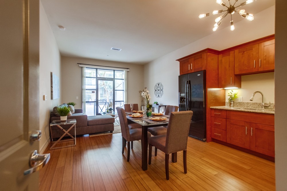 Virtual tour photo 10 of 37 for 525 11th Ave #1110