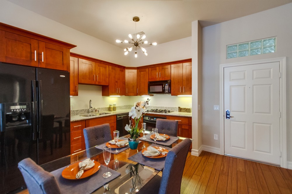 Virtual tour photo 21 of 37 for 525 11th Ave #1110