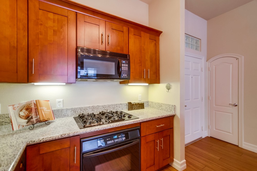 Virtual tour photo 25 of 37 for 525 11th Ave #1110