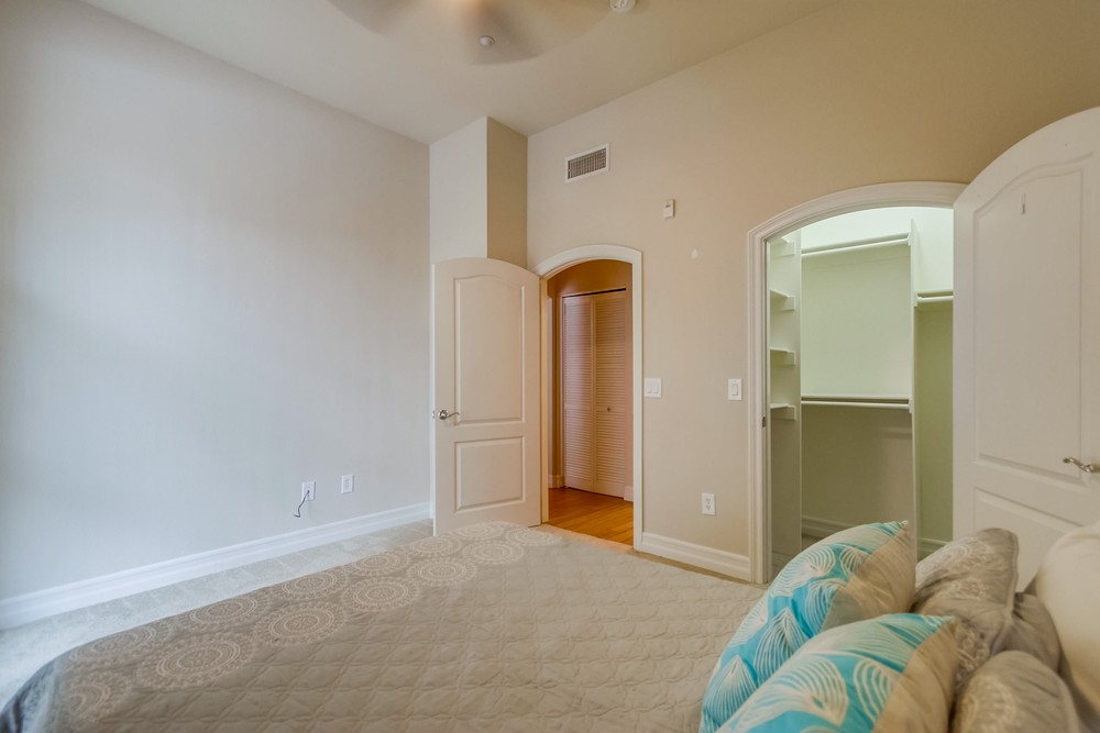 Virtual tour photo 30 of 37 for 525 11th Ave #1110