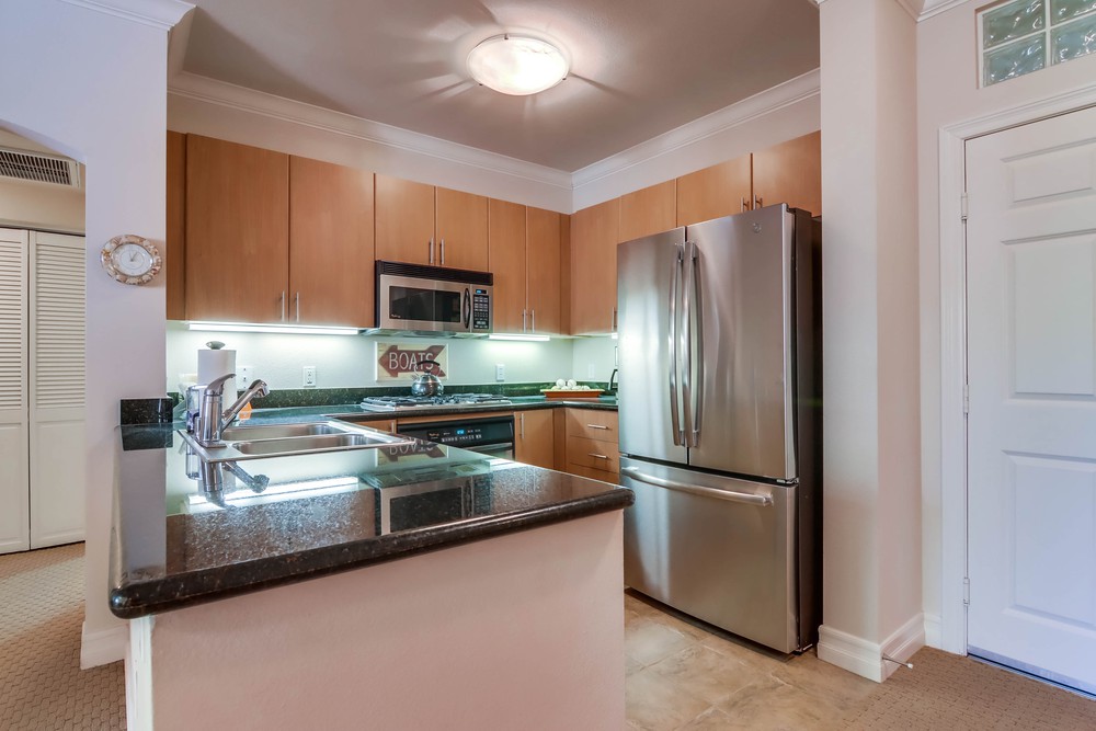 Virtual tour photo 18 of 38 for 525 11th Ave