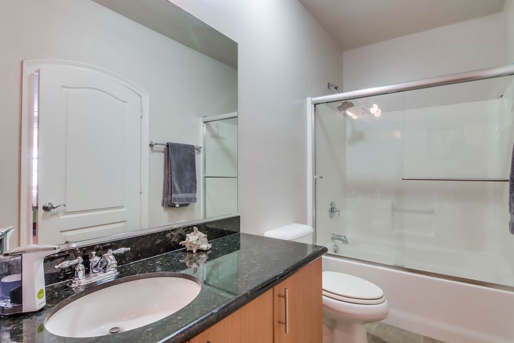 Virtual tour photo 29 of 38 for 525 11th Ave