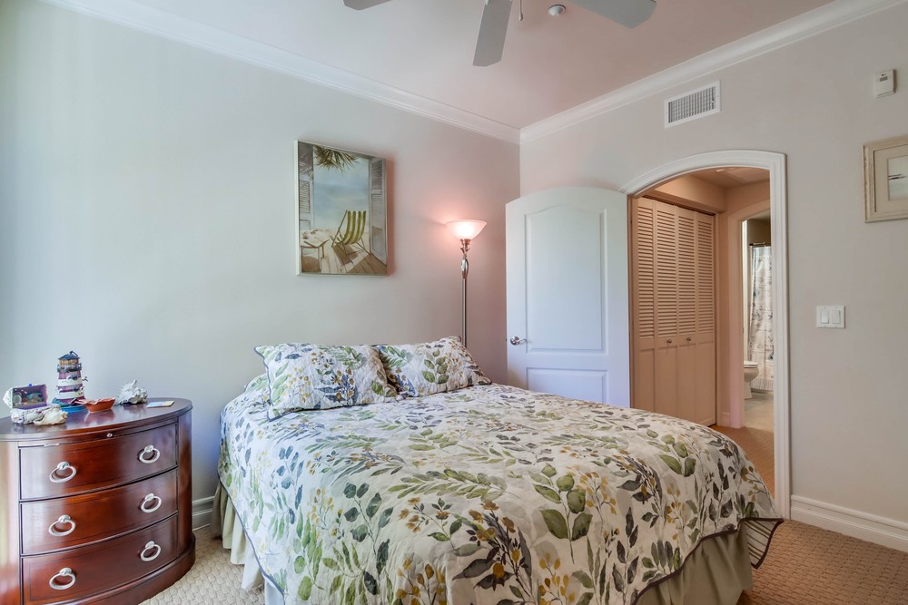 Virtual tour photo 32 of 38 for 525 11th Ave