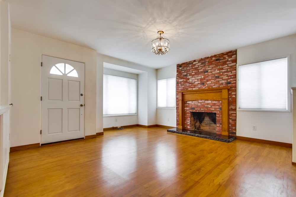 Virtual tour photo 7 of 43 for 5251 Thorn Street
