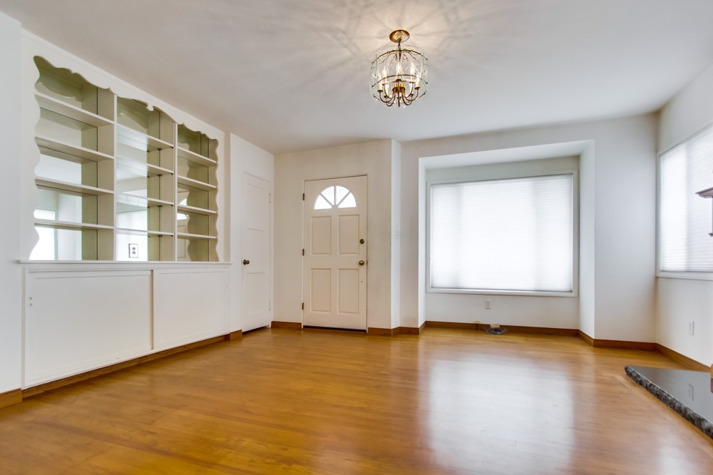 Virtual tour photo 8 of 43 for 5251 Thorn Street