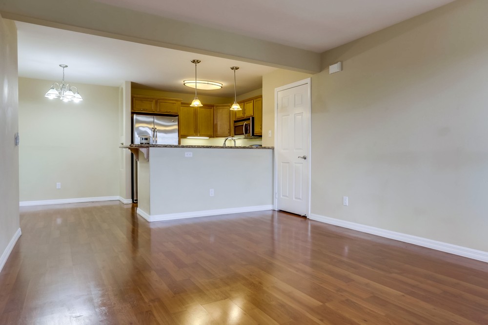 Virtual tour photo 5 of 23 for 5252 Balboa Arms Dr #189