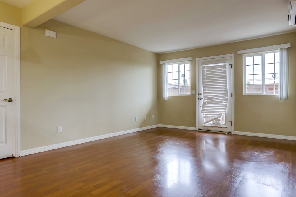Virtual tour photo 6 of 23 for 5252 Balboa Arms Dr #189