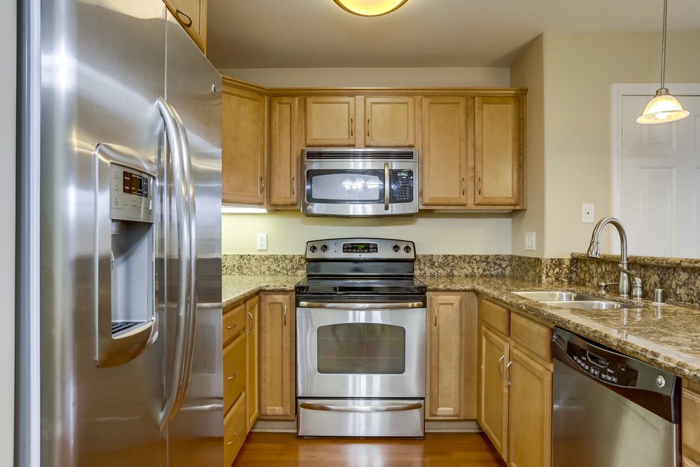 Virtual tour photo 9 of 23 for 5252 Balboa Arms Dr #189