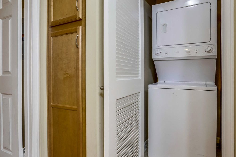 Virtual tour photo 16 of 23 for 5252 Balboa Arms Dr #189