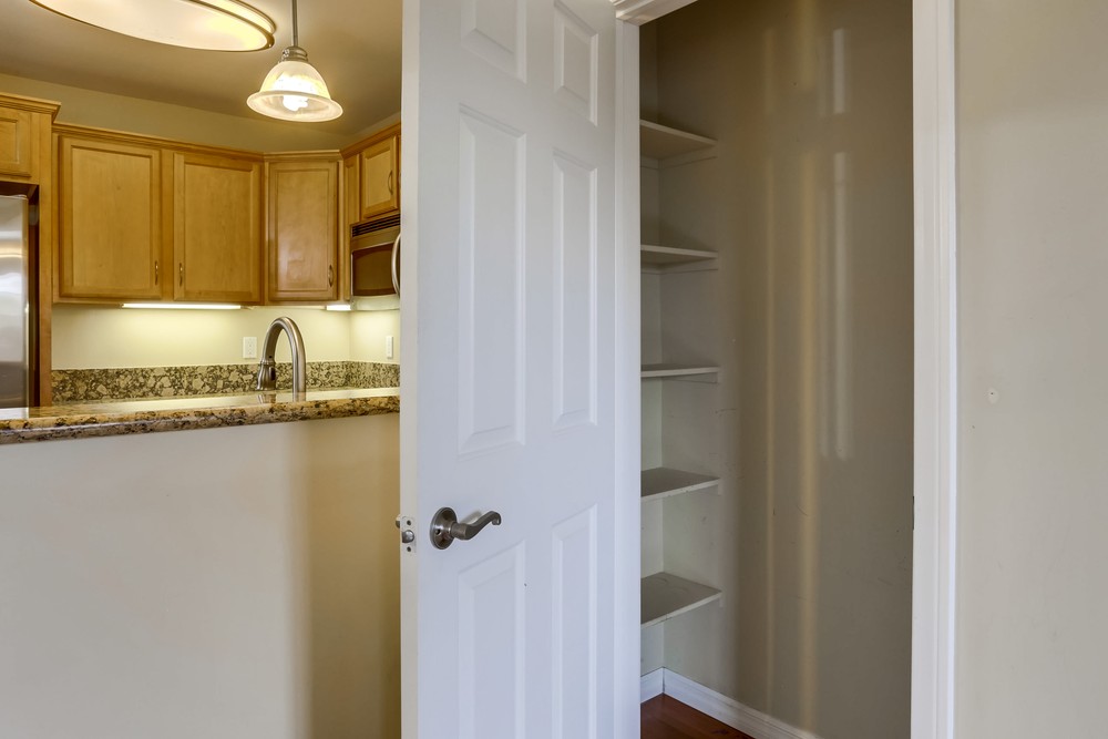 Virtual tour photo 17 of 23 for 5252 Balboa Arms Dr #189