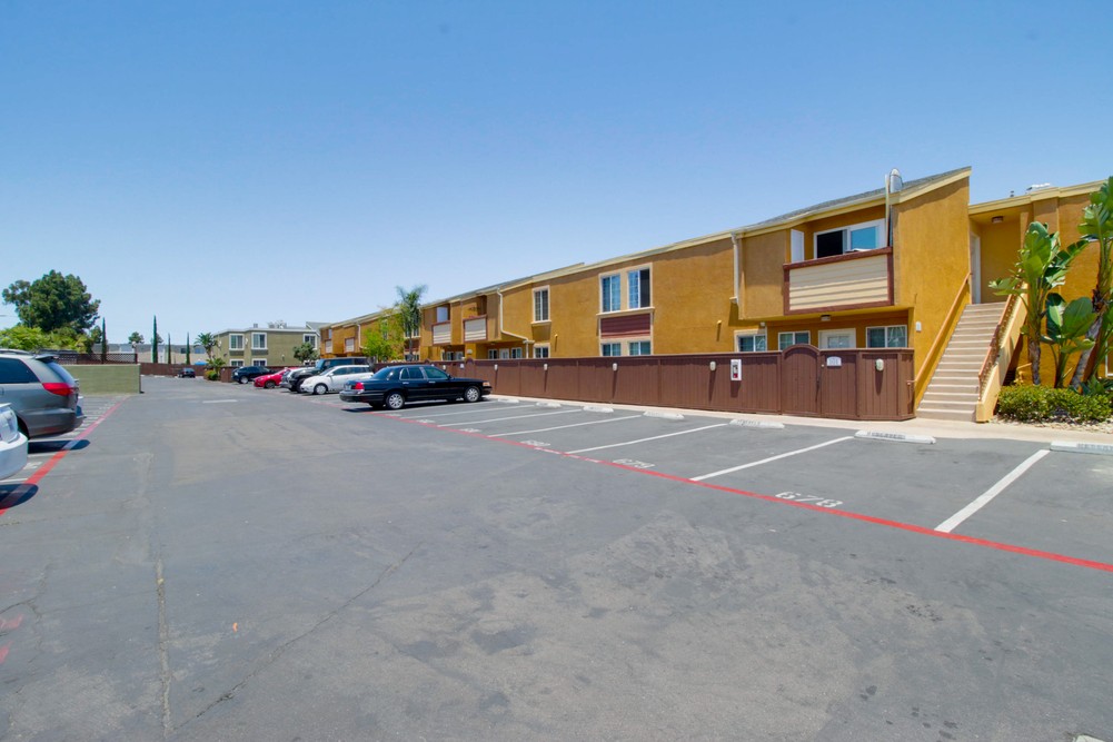 Virtual tour photo 1 of 30 for 5252 Balboa Arms Dr #228